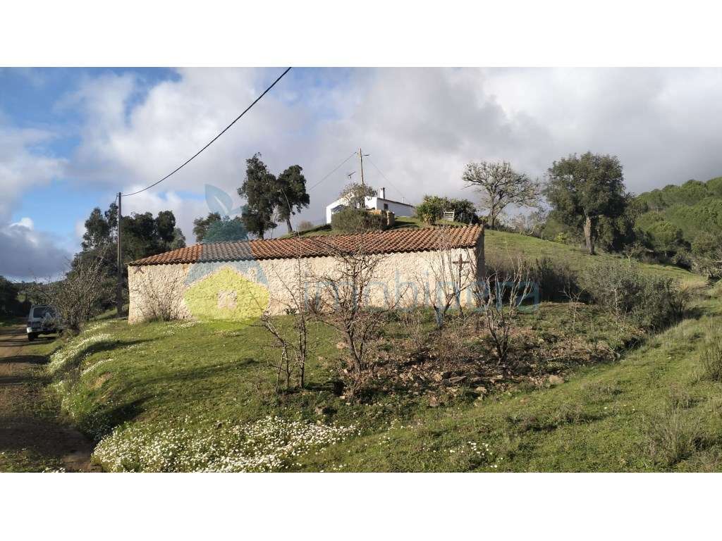 Quinta São Marcos da Serra com 20 hectares de terreno - Grande imagem: 2/18