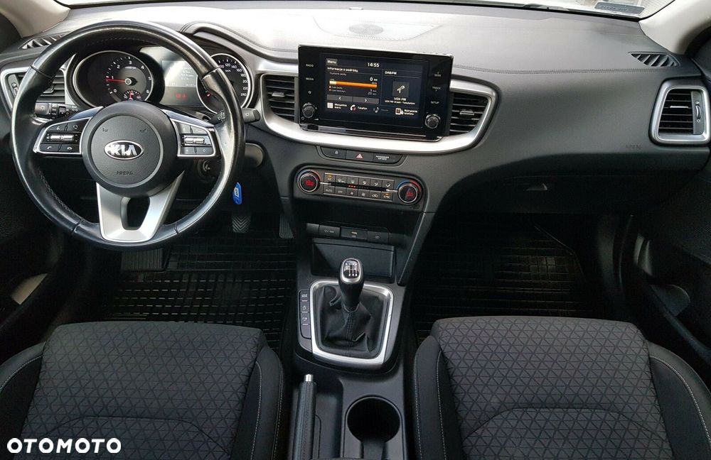 Kia Ceed 1.6 CRDi mHEV M - 18