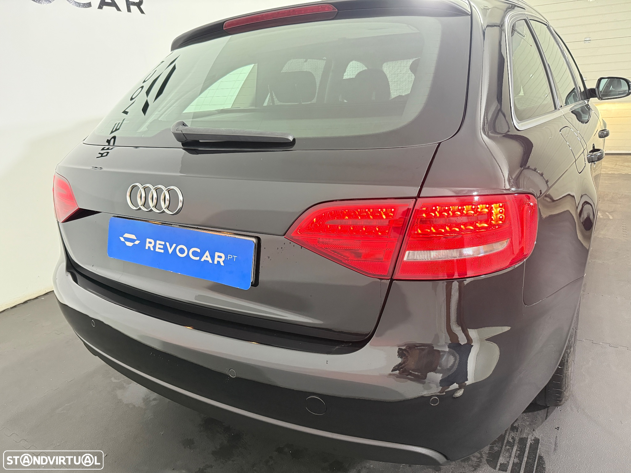 Audi A4 Avant 2.0 TDI Advance - 10