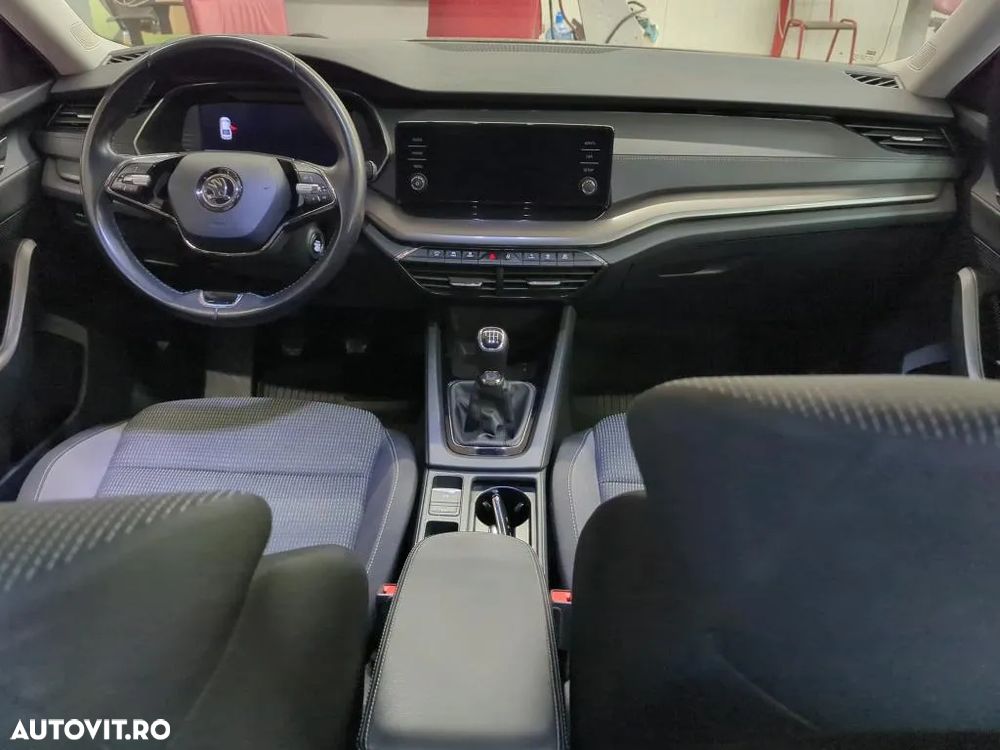 Skoda Octavia 2.0 TDI Ambition - 8