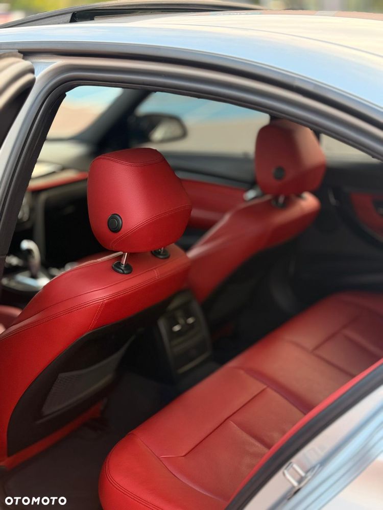 BMW Seria 3 328i Sport Line - 17