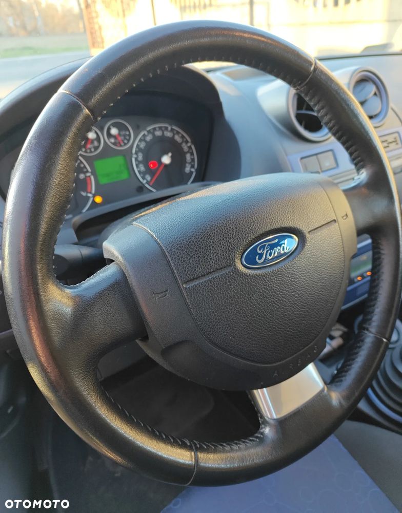 Ford Fiesta 1.4 Trend - 7