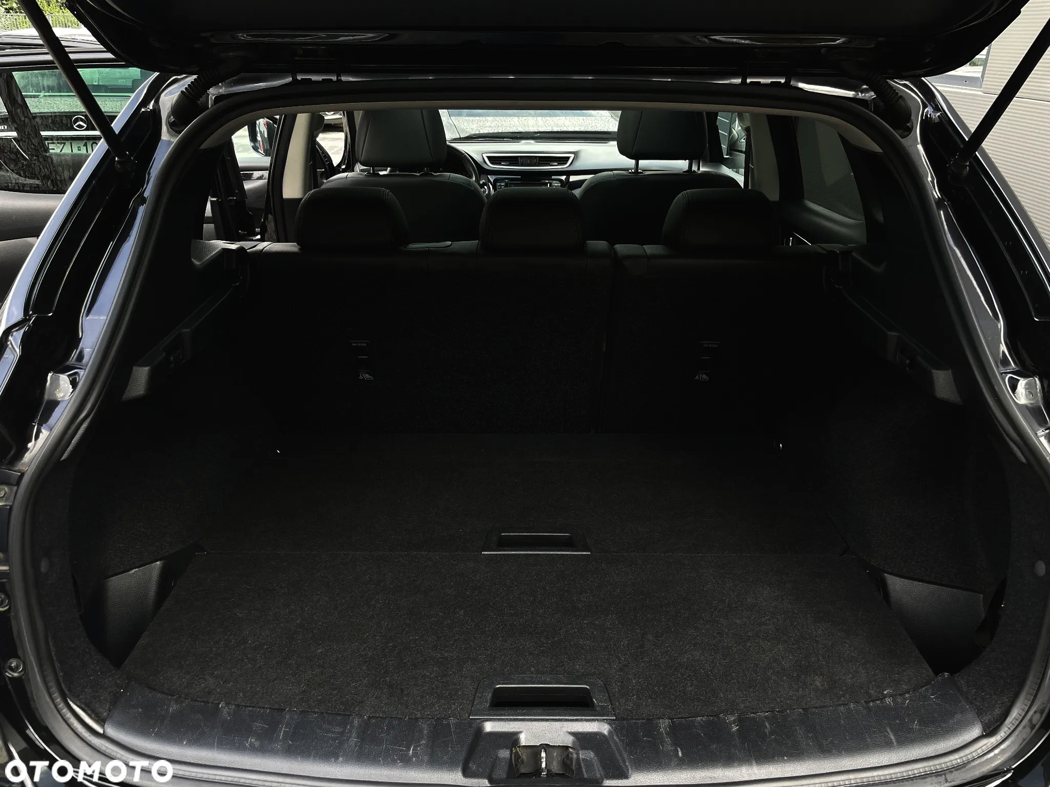 Nissan Qashqai 1.6 DCi N-Connecta Xtronic - 37