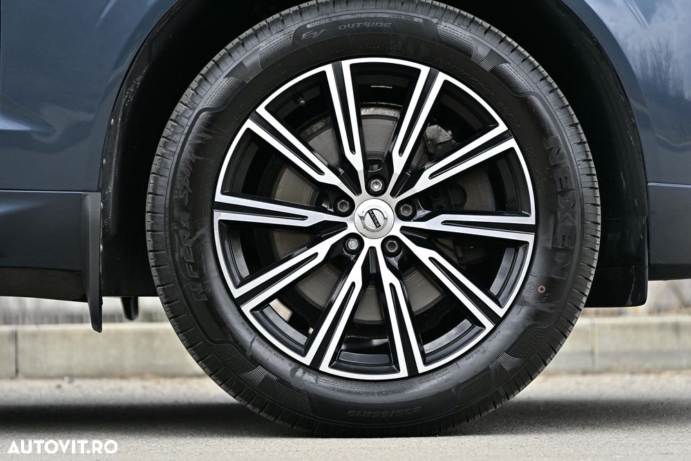 Volvo XC 60 D5 AWD Geartronic Inscription - 27