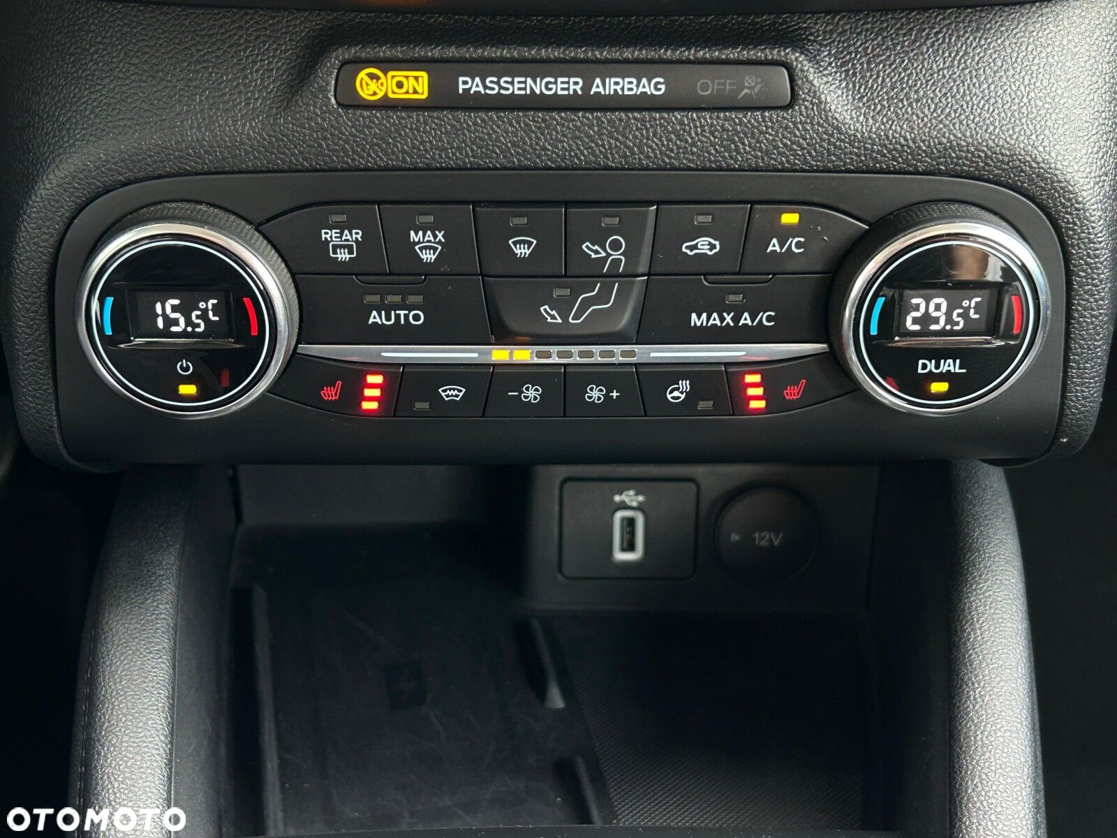 Ford Focus 2.0 EcoBlue Titanium - 27