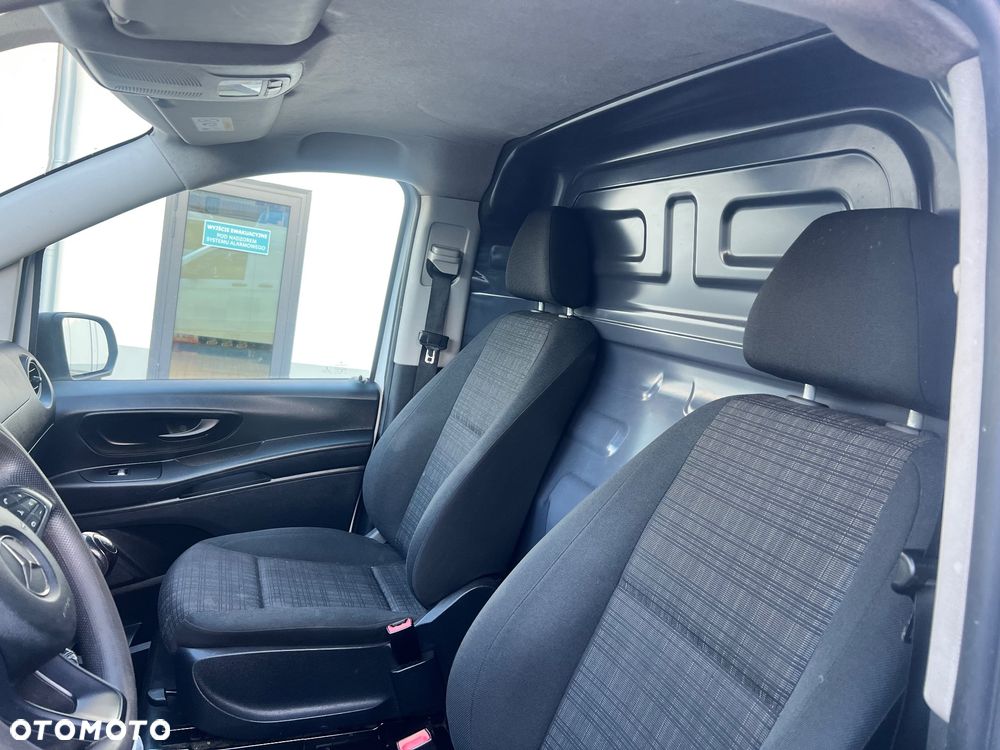 Mercedes-Benz VITO LONG 1.6 CDI 114KM 2019r - 23