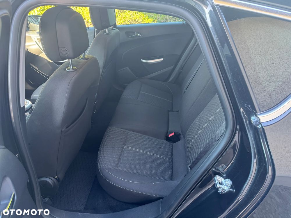 Opel Astra 1.6 Turbo Sport - 8