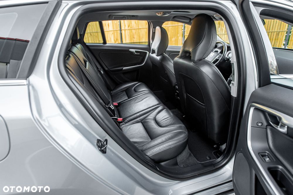 Volvo V60 - 25
