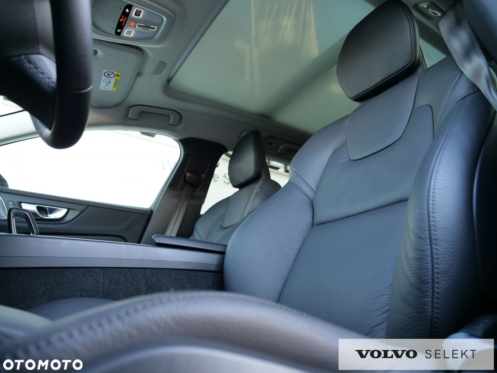 Volvo V60 Cross Country - 13