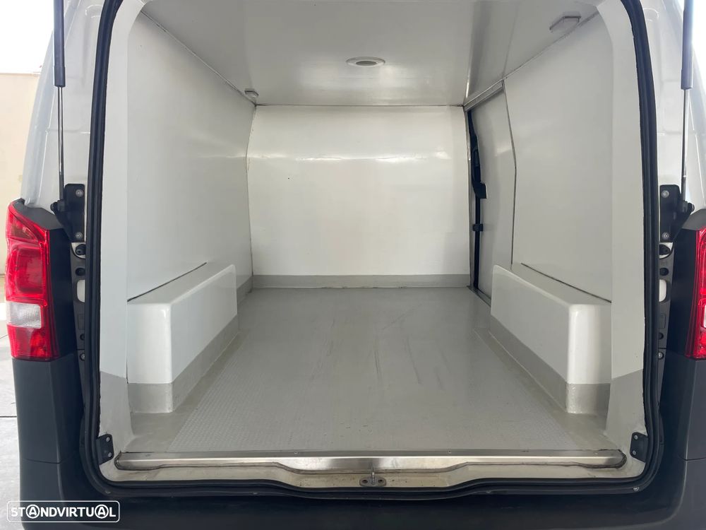 Mercedes-Benz VITO 111 CDI  ISOTÉRMICA - 20