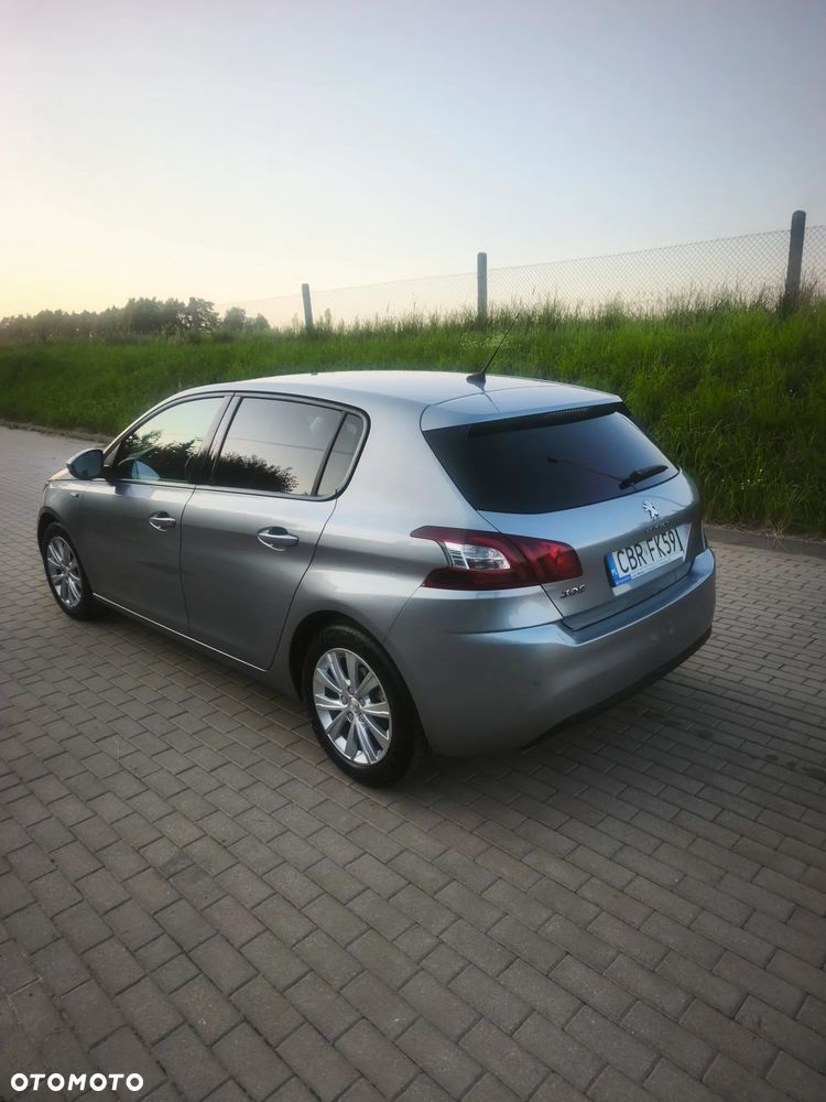 Peugeot 308 1.2 PureTech Style S&S - 4