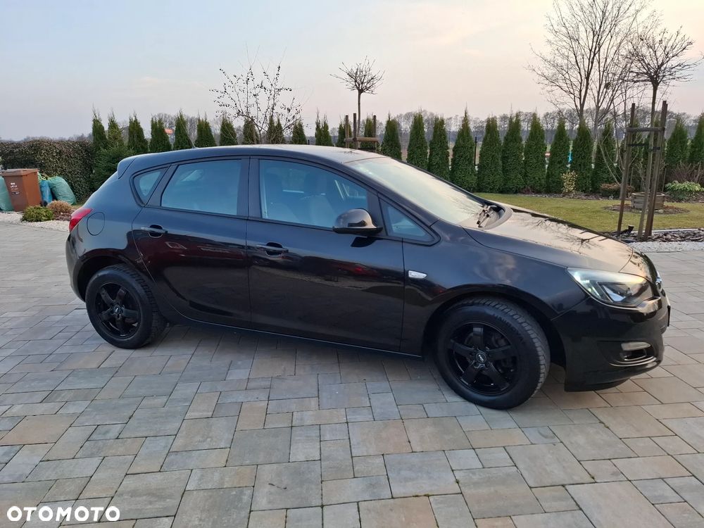 Opel Astra 1.4 Sport - 24