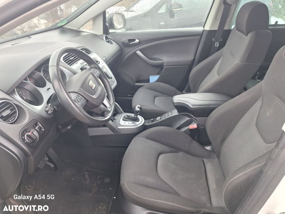 Dezmembrez Seat Altea XL alb motor 1.8 tfsi cutie automata xenon - 7