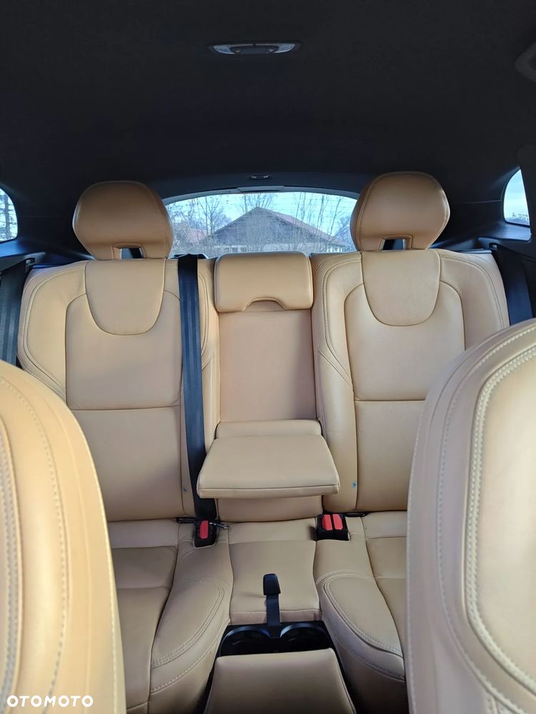 Volvo V40 D3 Momentum - 16