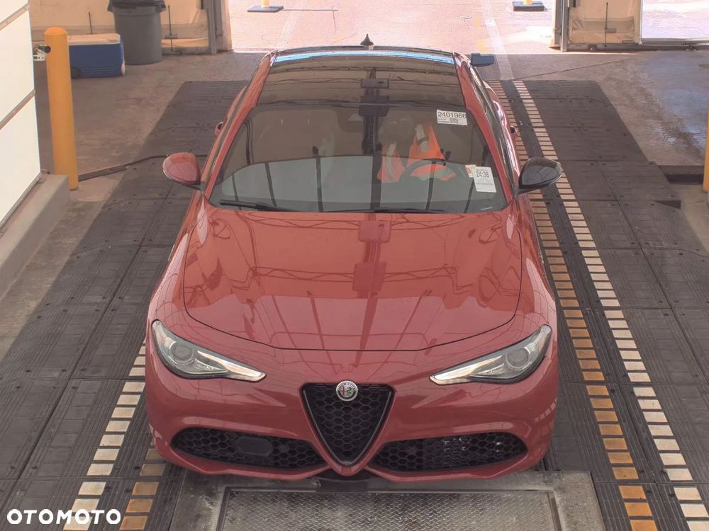 Alfa Romeo Giulia 2.0 Turbo 16V AT8 Veloce Ti - 2