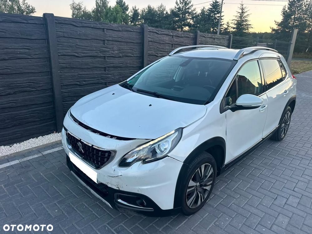 Peugeot 2008 PureTech 110 Stop&Start EAT6 Allure - 37