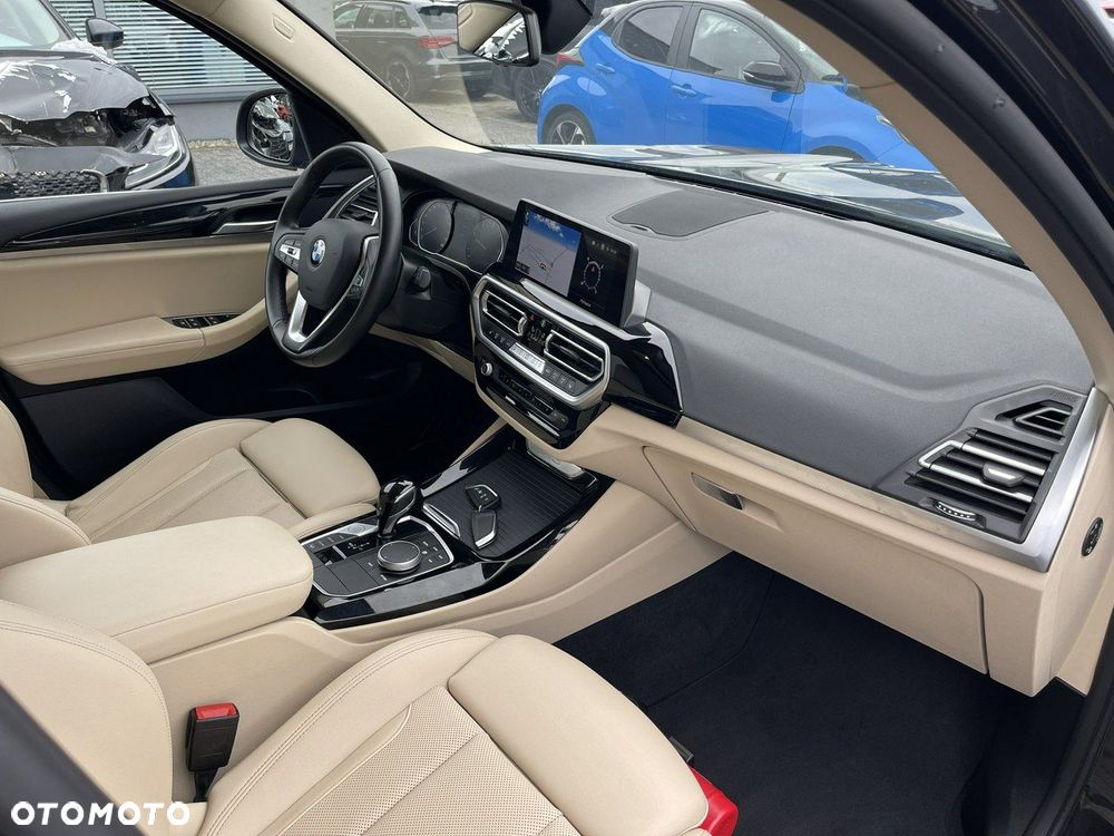 BMW X3 xDrive20d Luxury Line - 9