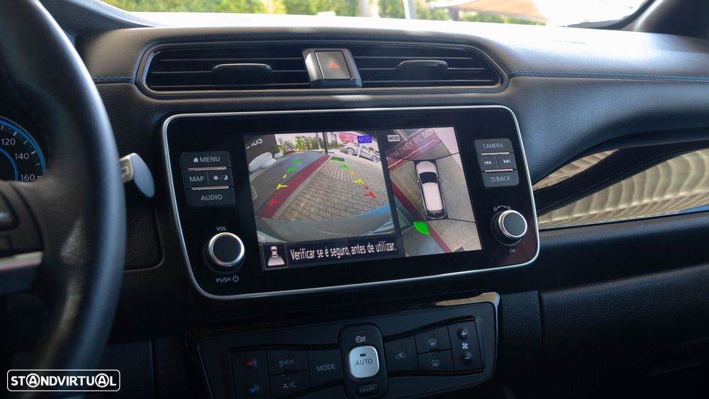 Nissan Leaf N-Connecta - 9