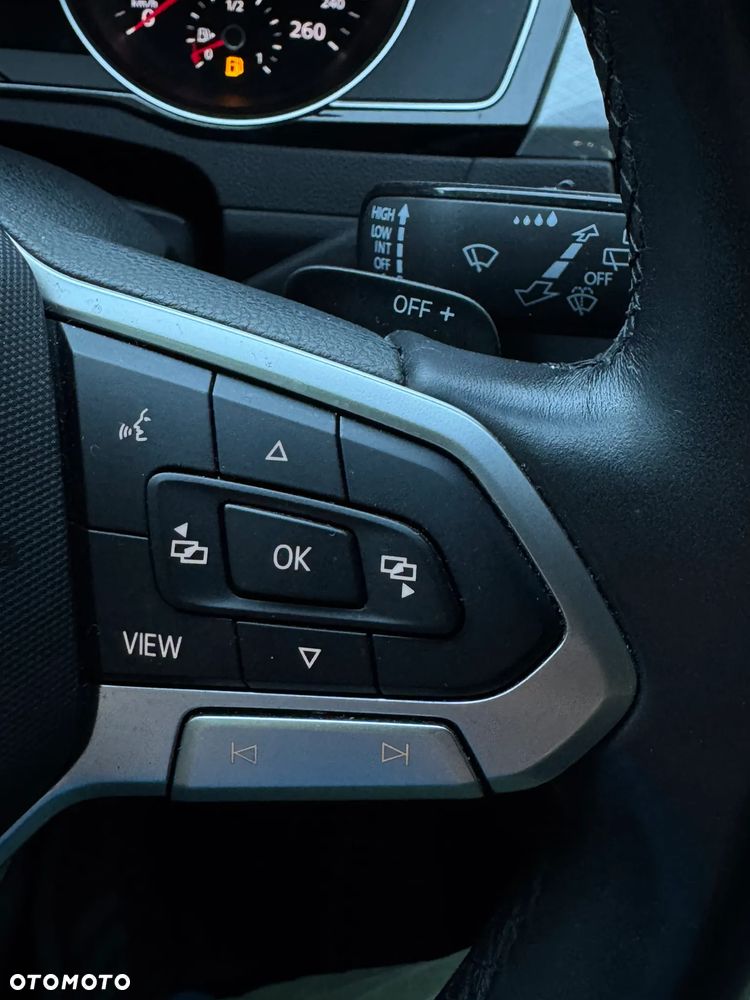 Volkswagen Passat 1.5 TSI EVO Business DSG - 24
