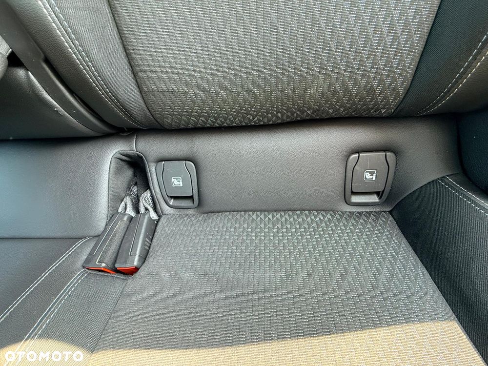 Opel Astra 1.6 BiTrb D (CDTI) Start/Stop Innovation - 28