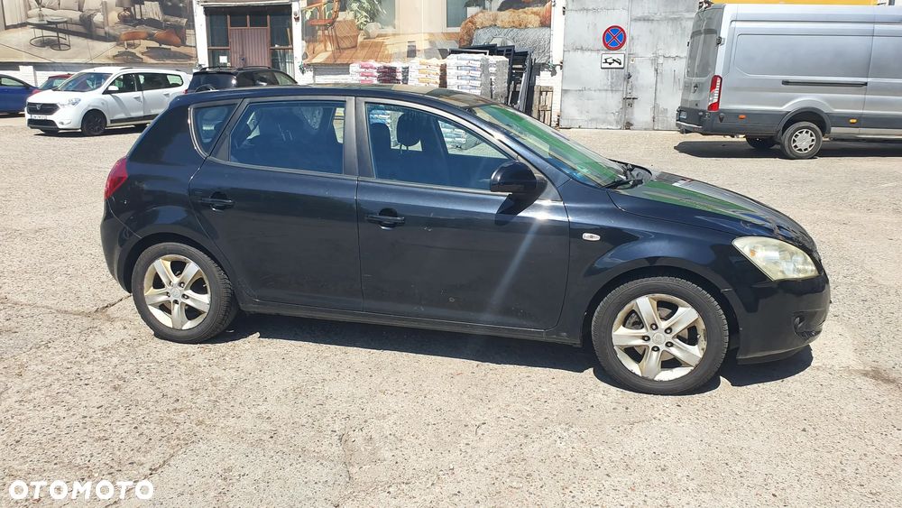 Kia Ceed 1.6 Crdi Comfort - 2