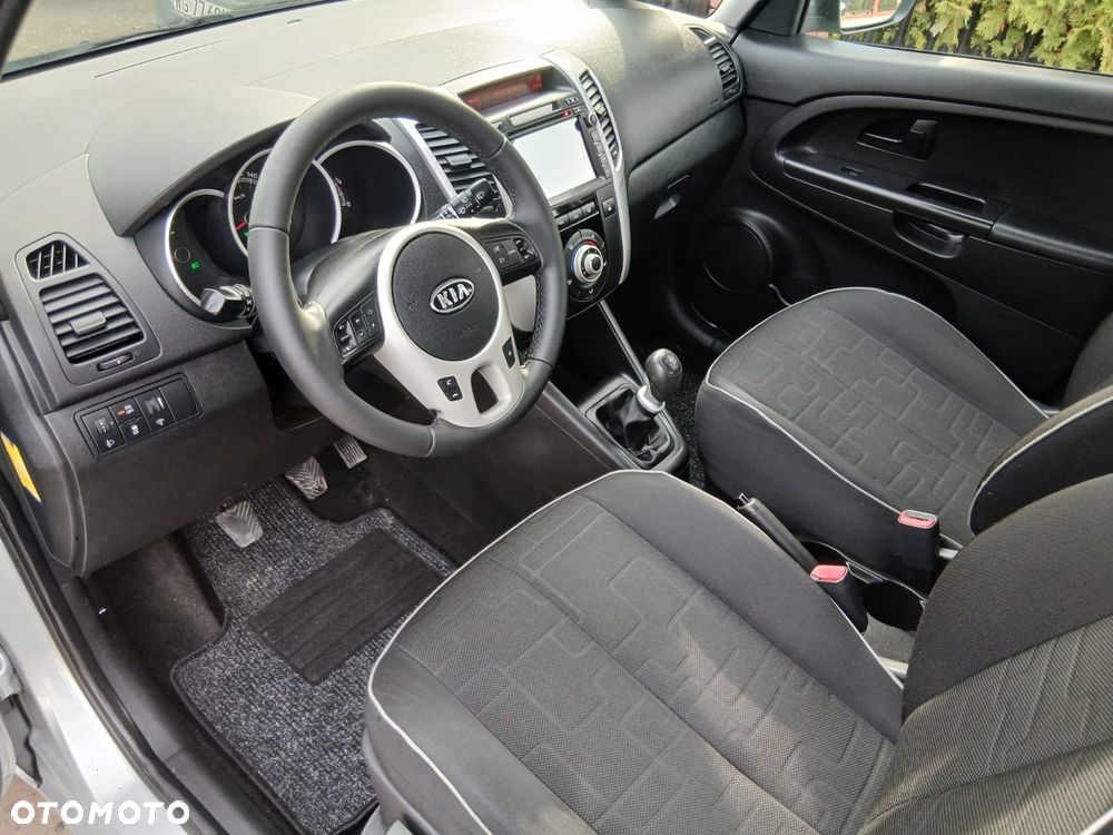 Kia Venga 1.4 CVVT Vision - 19