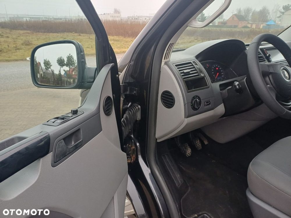 Volkswagen Transporter - 12