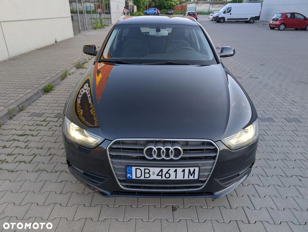 Audi A4 Avant 2.0 TDI ultra DPF Attraction - 5