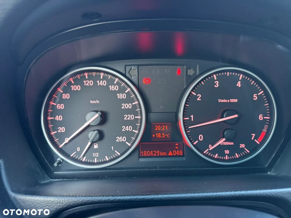 BMW Seria 3 318i Edition Lifestyle - 15