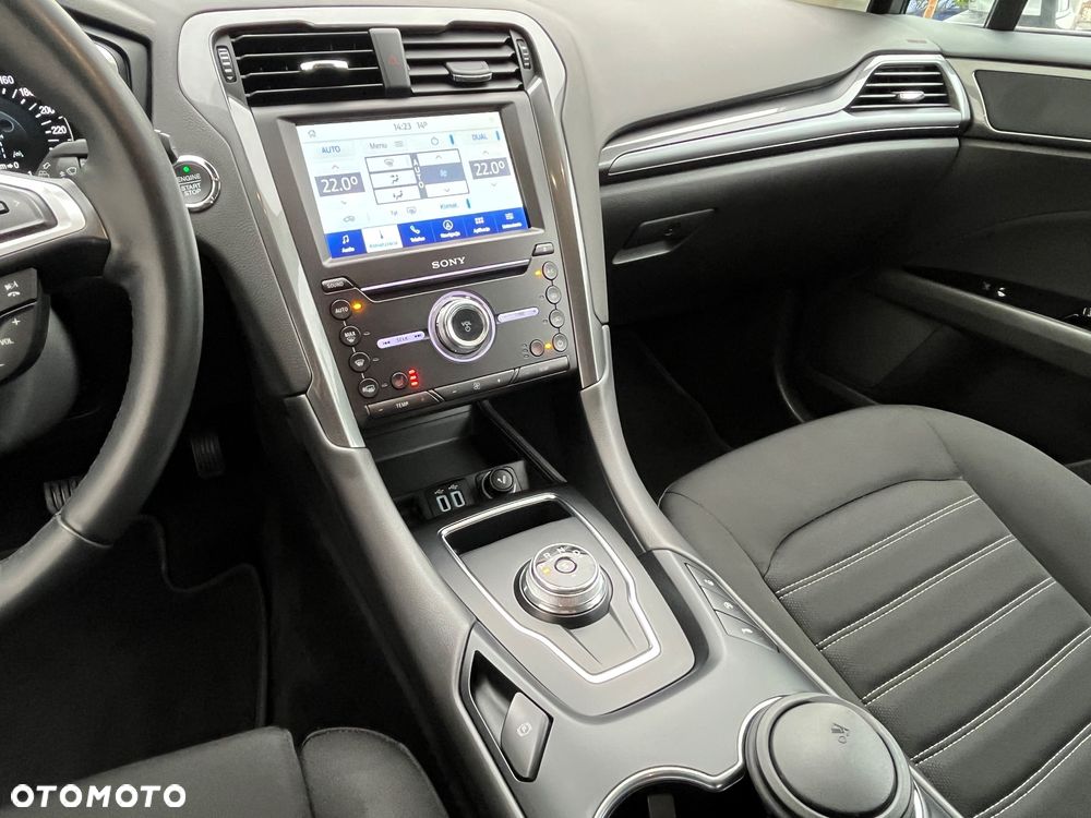 Ford Mondeo Turnier 2.0 EcoBlue Titanium - 24