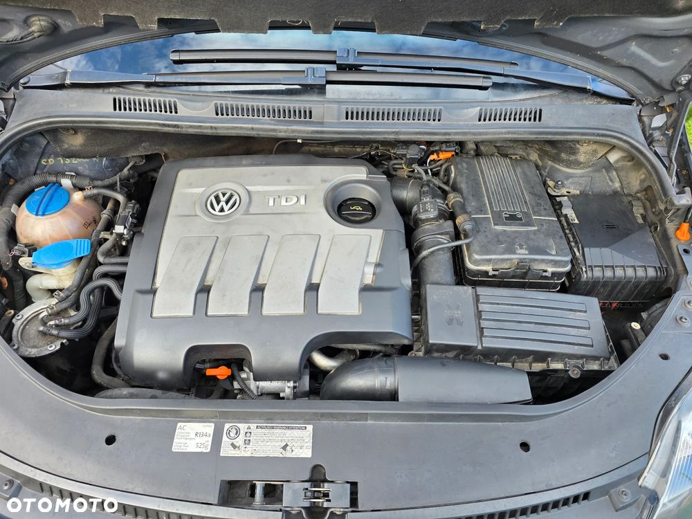 Volkswagen Golf Plus 1.6 TDI DPF Trendline - 11