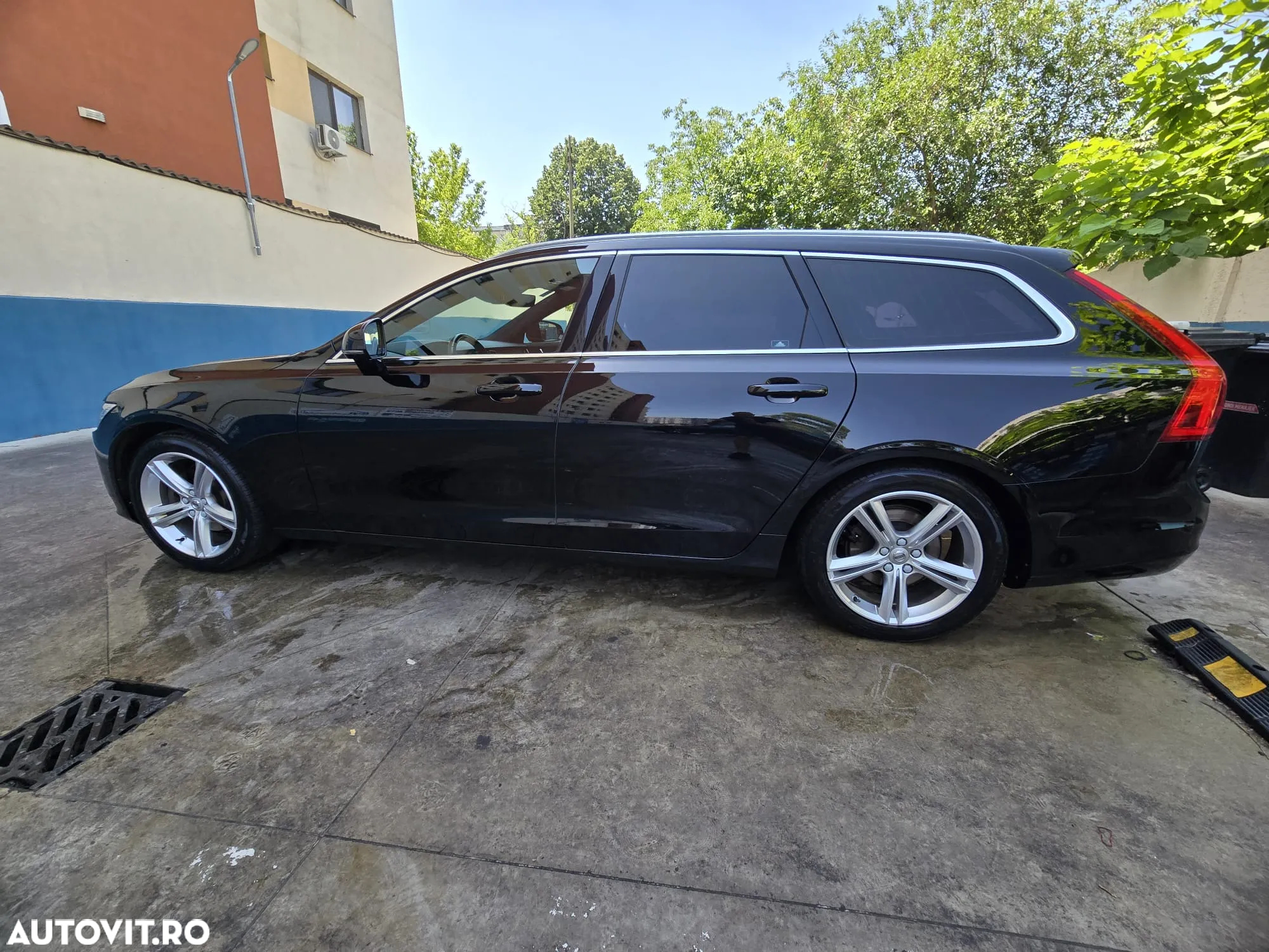 Volvo V90 D4 Geartronic Momentum Pro - 14