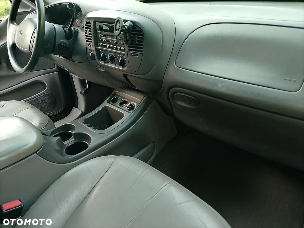 Ford Expedition 4.6 XLT 4WD - 15