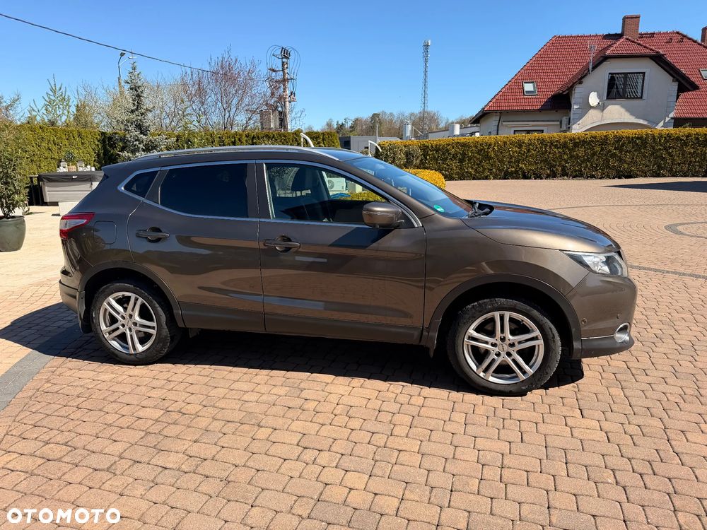 Nissan Qashqai 1.6 DCi N-Connecta - 8