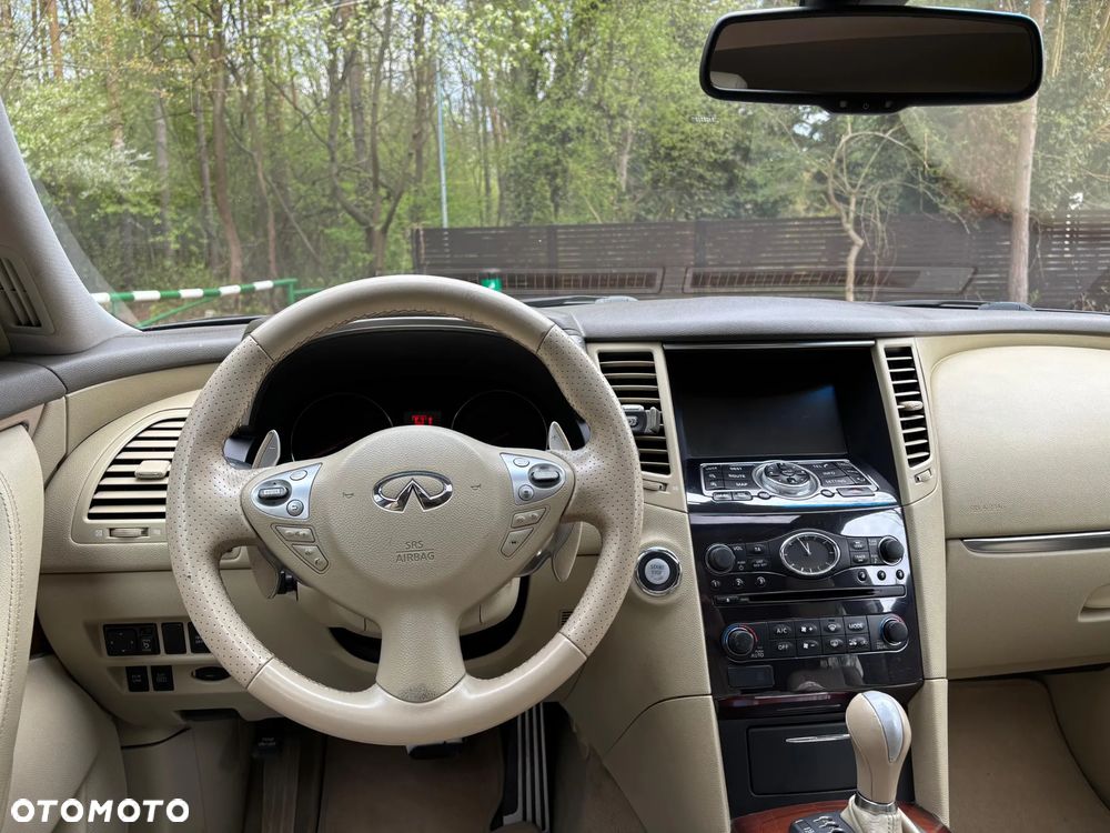 Infiniti FX FX30d S Premium - 6