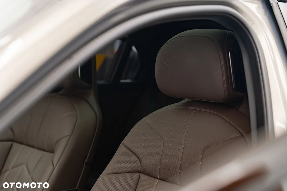 BMW Seria 7 740 xDrive mHEV sport - 31