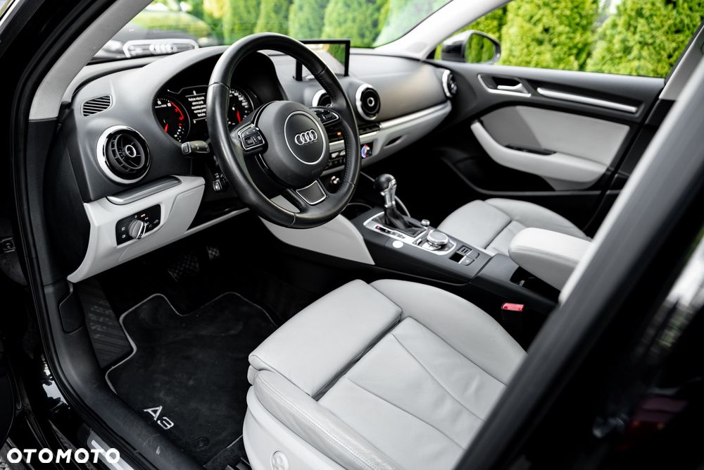 Audi A3 Sportback 1.8 TFSI S tronic S line Sportpaket - 16