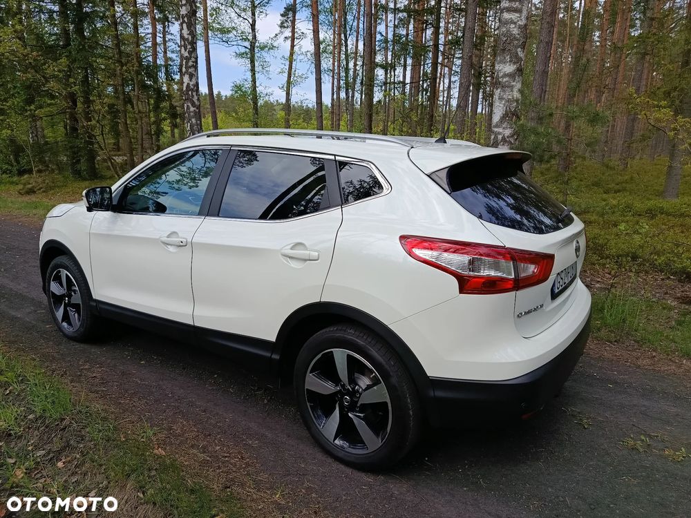 Nissan Qashqai 1.6 DCi Xtronic TEKNA - 20