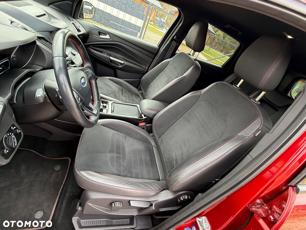 Ford Kuga 2.0 TDCi AWD ST-Line - 24