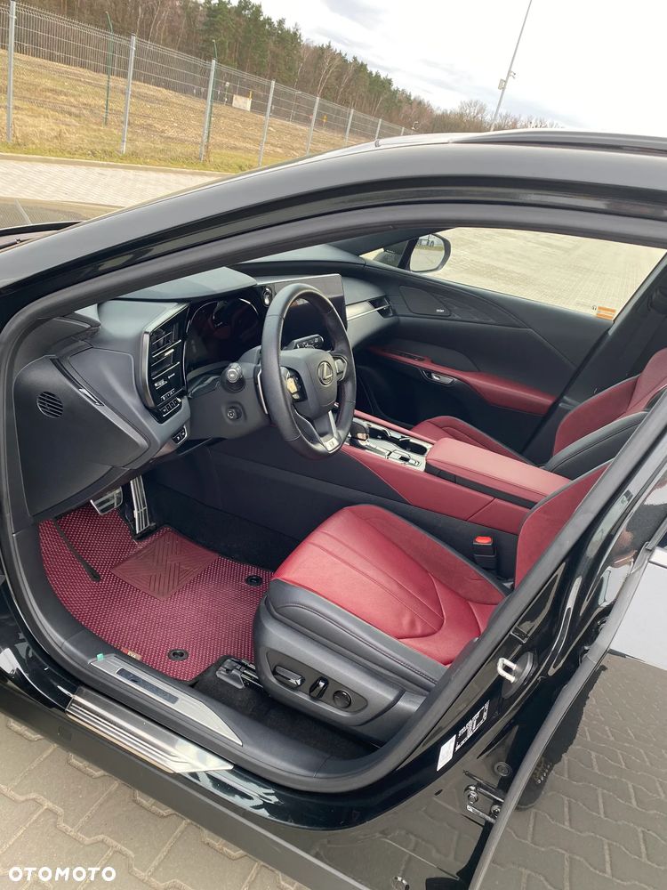 Lexus RX 500h F Sport Edition - 12