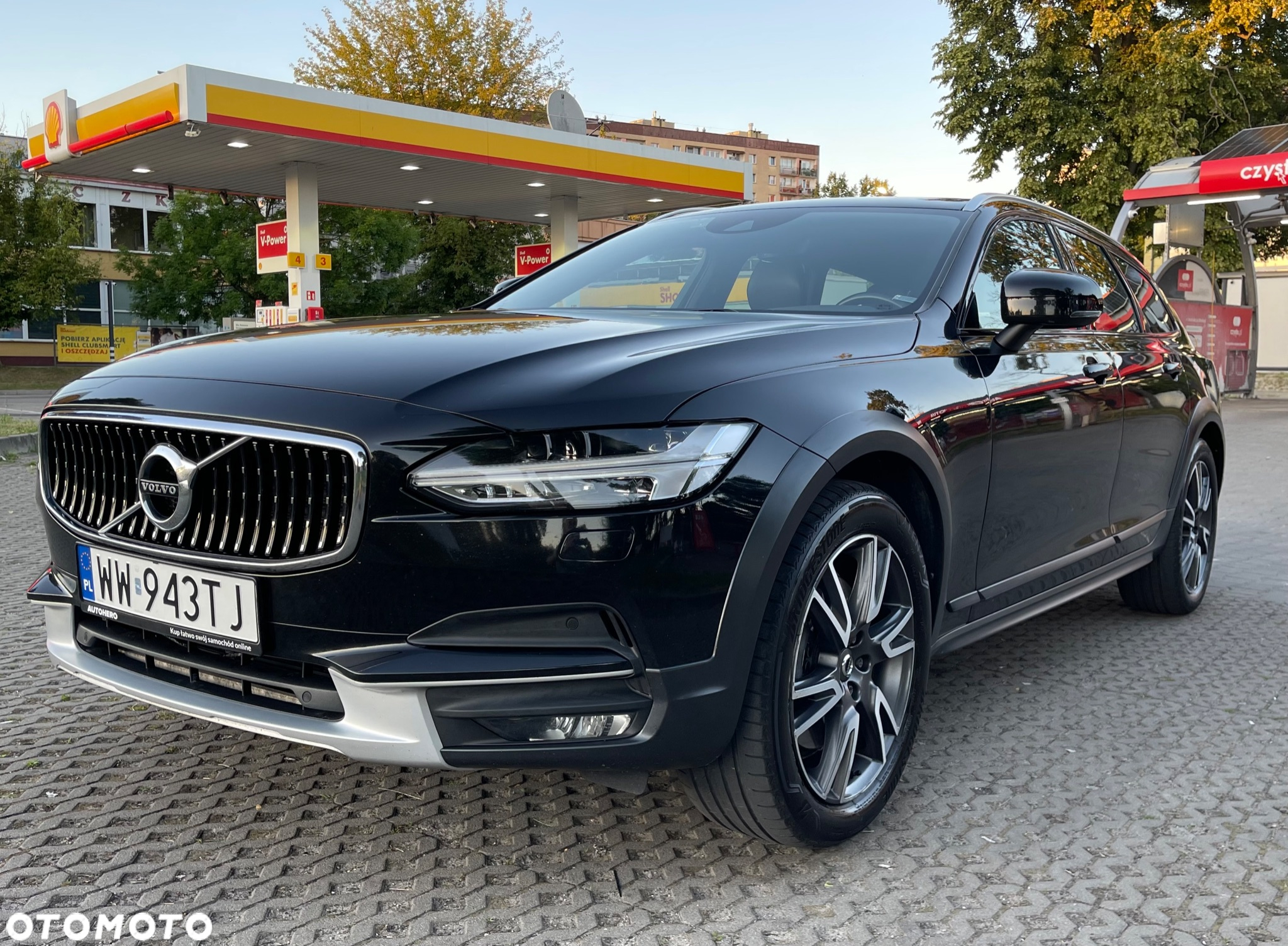Volvo V90 D5 AWD Momentum Pro - 2