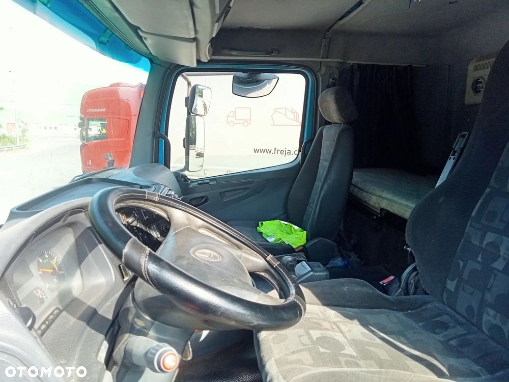 Mercedes-Benz AXOR - 8