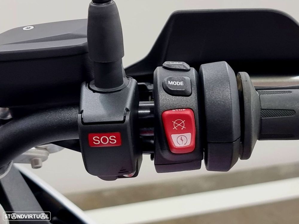 BMW F 900 GS 900 GS Trophy - 12