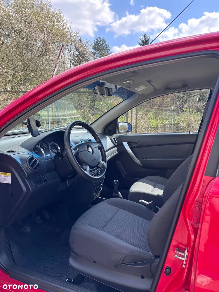 Chevrolet Aveo 1.2 16V Base (air4) - 3