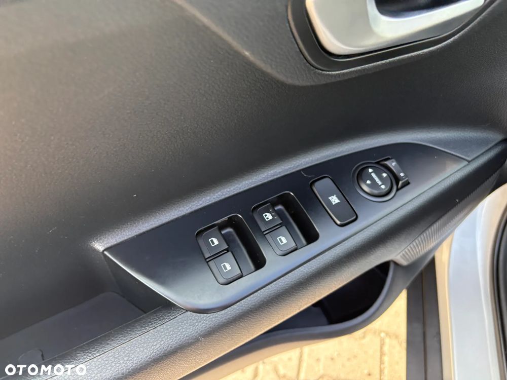 Kia Stonic 1.0 T-GDI OPF Mild Hybrid DCT7 Platinum Edition - 12