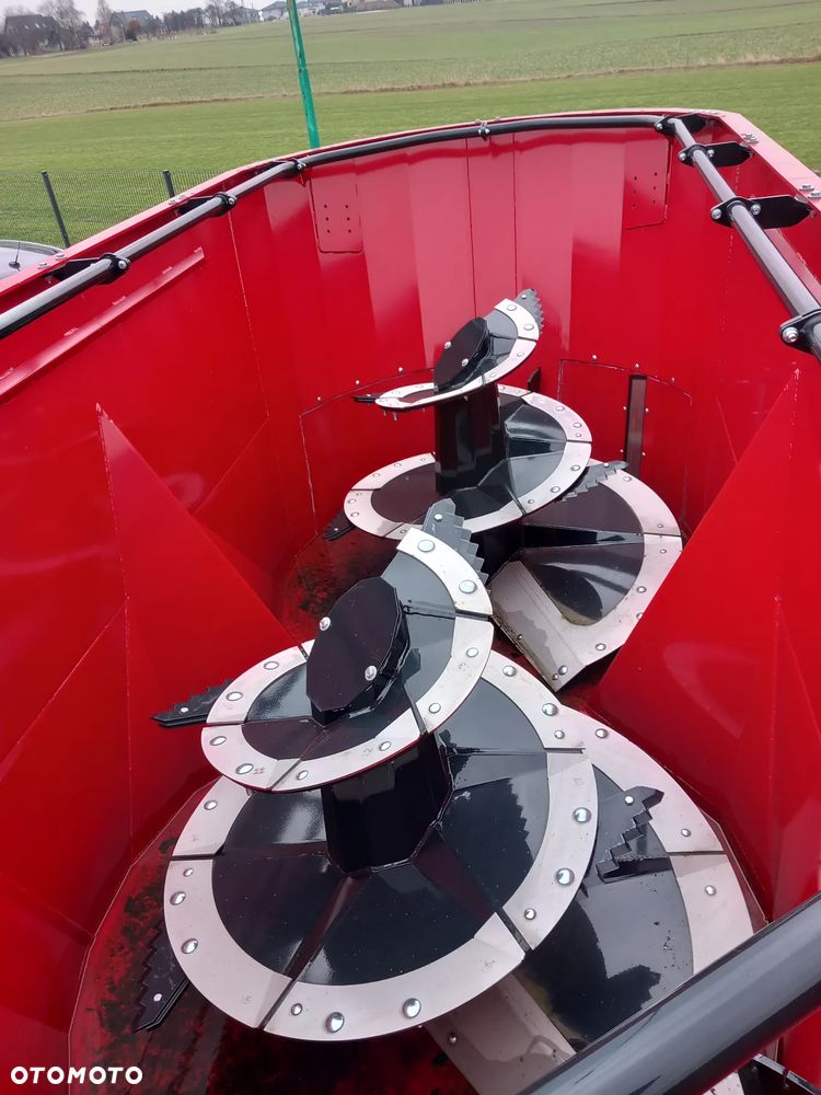 Kongskilde Wóz paszowy Kongskilde VM 14-2 - 7