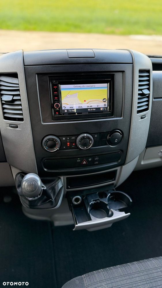 Mercedes-Benz Sprinter - 9