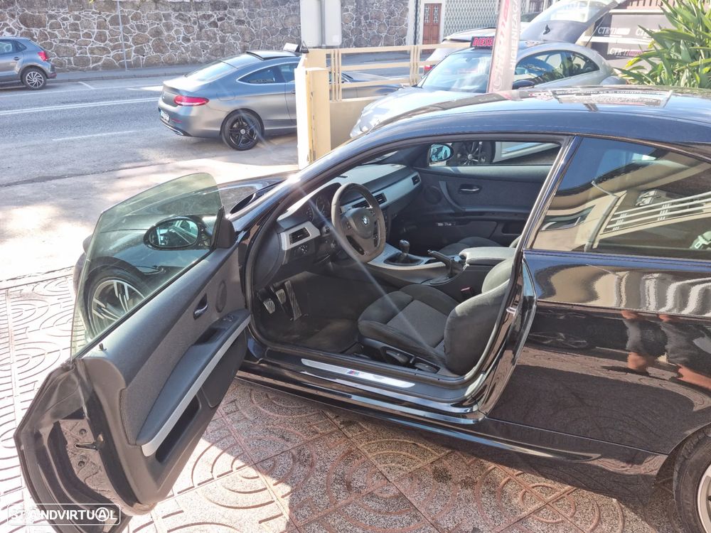 BMW 320 d Coupe - 10