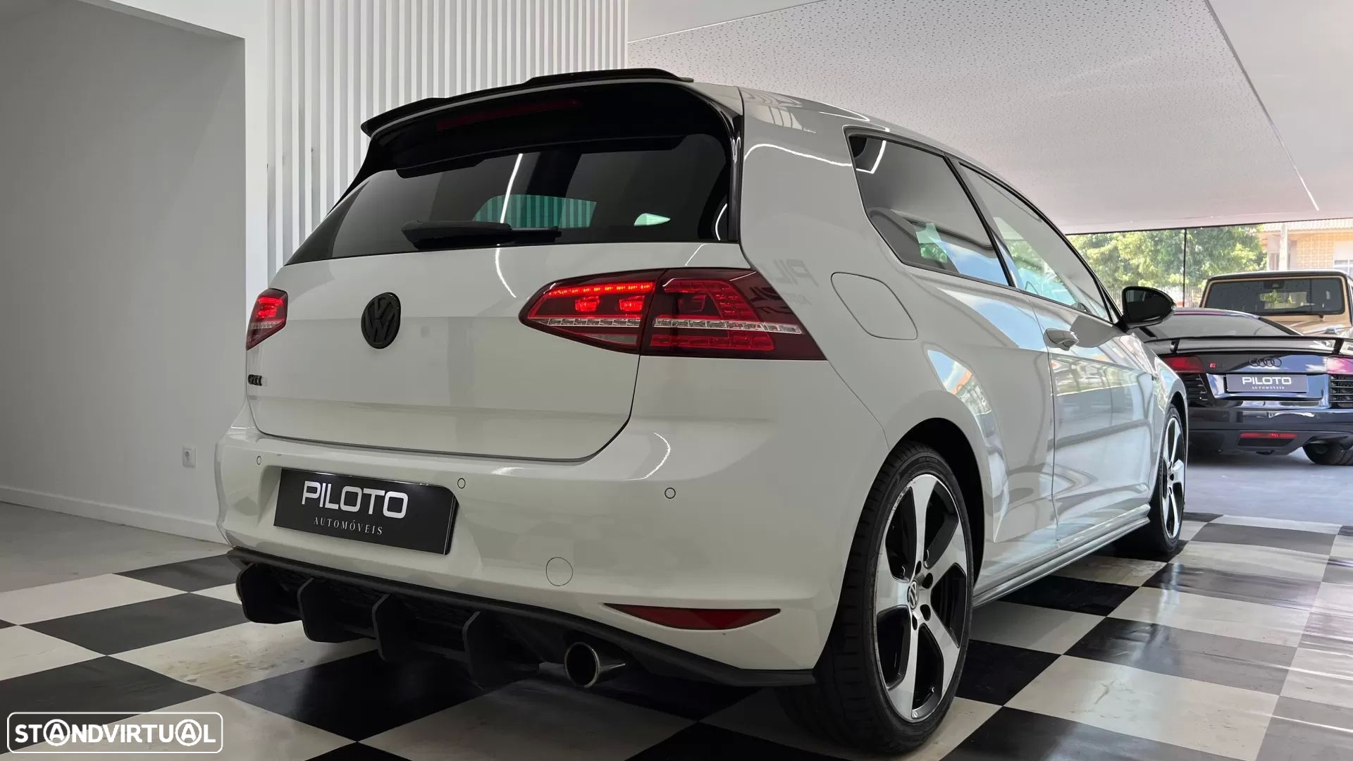 VW Golf 2.0 TSi GTi DSG - 9