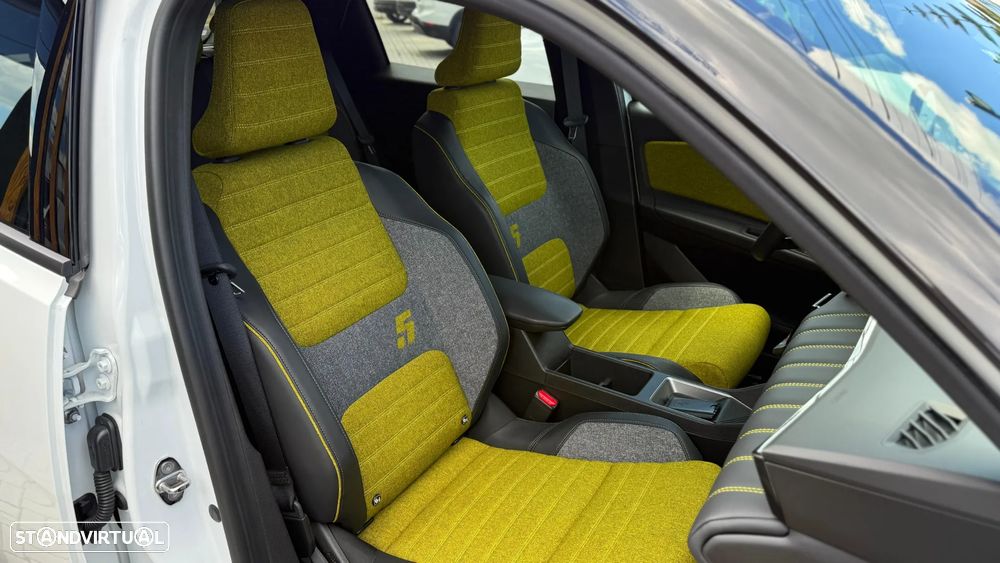 Renault 5 ver-350-l3-2-0-ecoblue-h2-trend-aut- - 23
